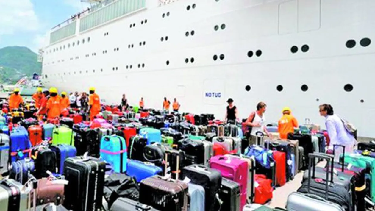 Pasagerii de pe Costa Allegra, in siguranta