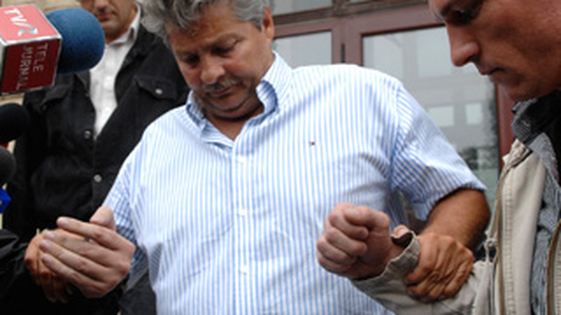Sorin Ovidiu Vintu, retinut 24 de ore pentru santaj