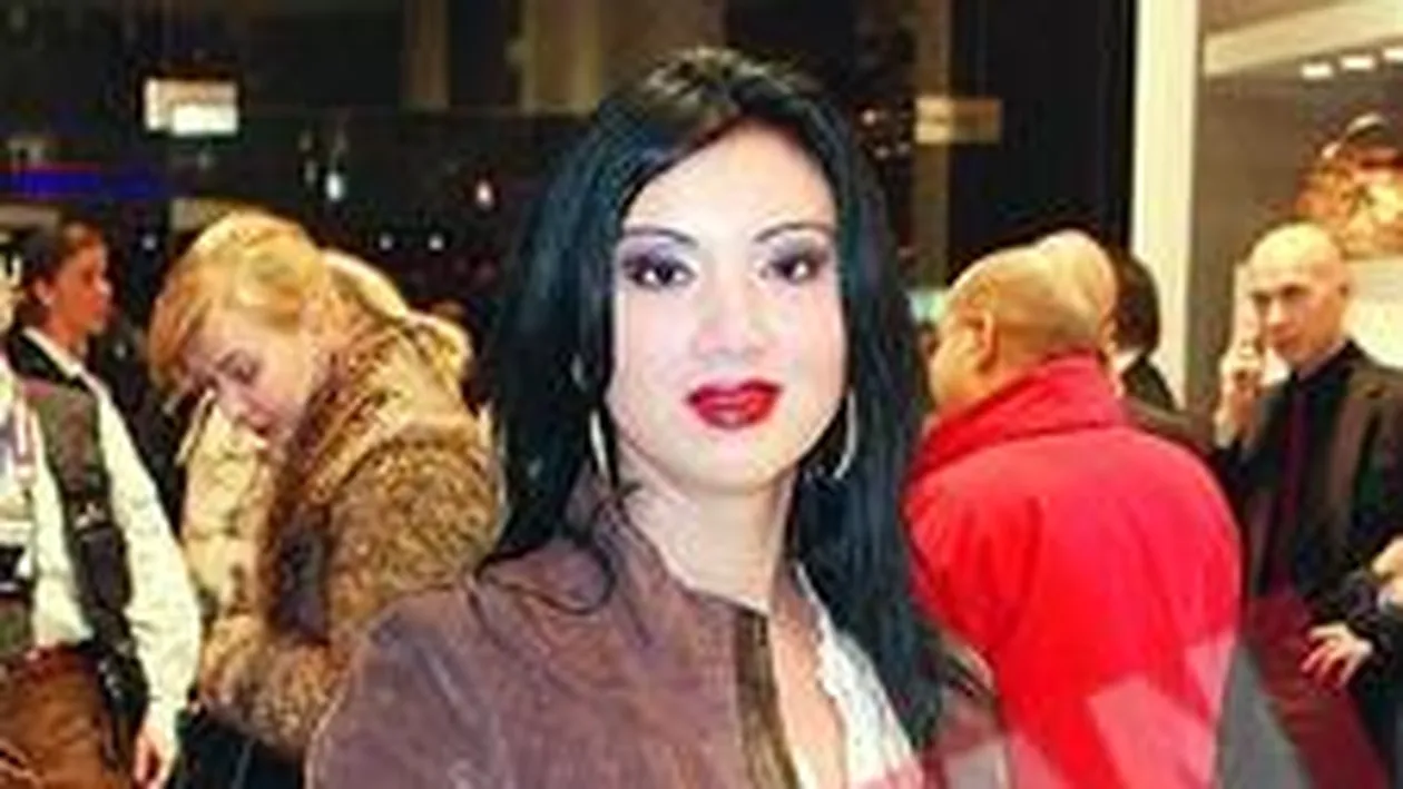 Bahmuteanu, angajata cu ziua la Romantica