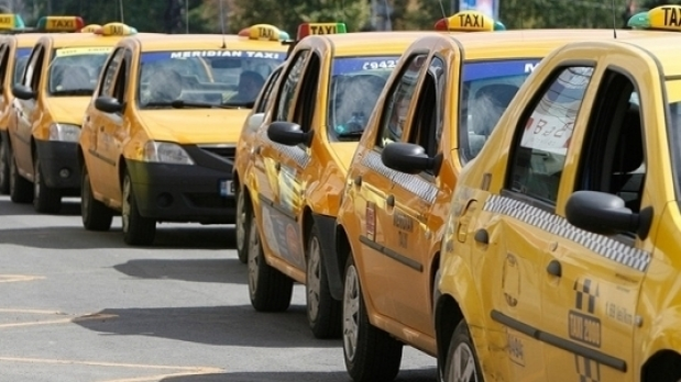 Taximetriştii din Bucureşti au creat un ”sindicat” anticlienţi