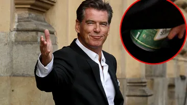 Pierce Brosnan face reclama la ceai, dar bea bere pe ascuns