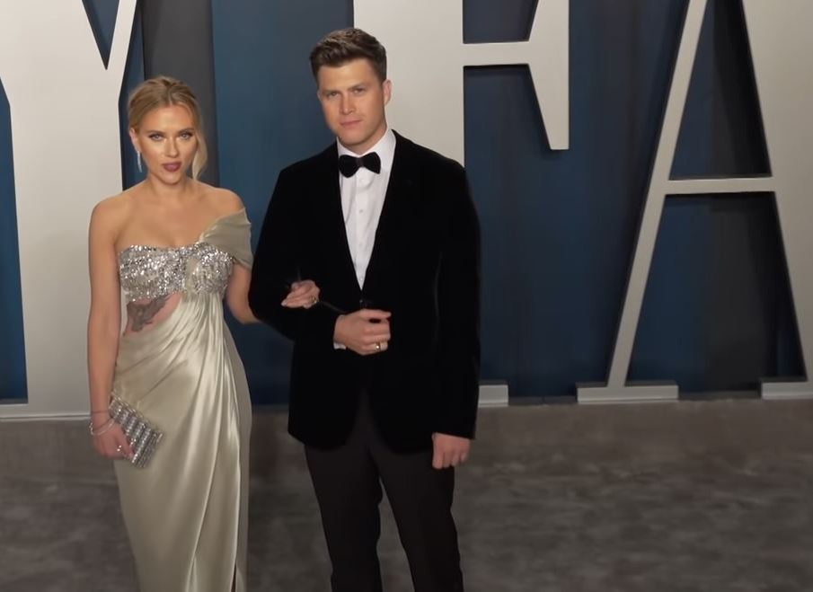 Scarlett Johansson și Colin Jost s-au căsătorit în secret! La ceremonie au participat doar rudele apropiate și câțiva prieteni | VIDEO