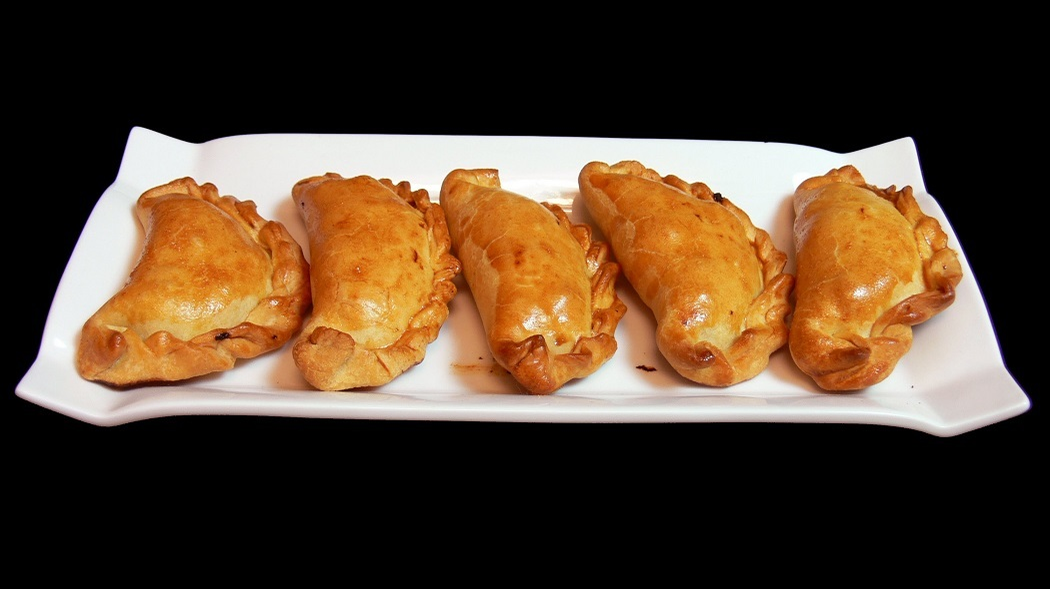 Reţetă empanadas. Care sunt paşii de bază pentru cele mai gustoase plăcinţele