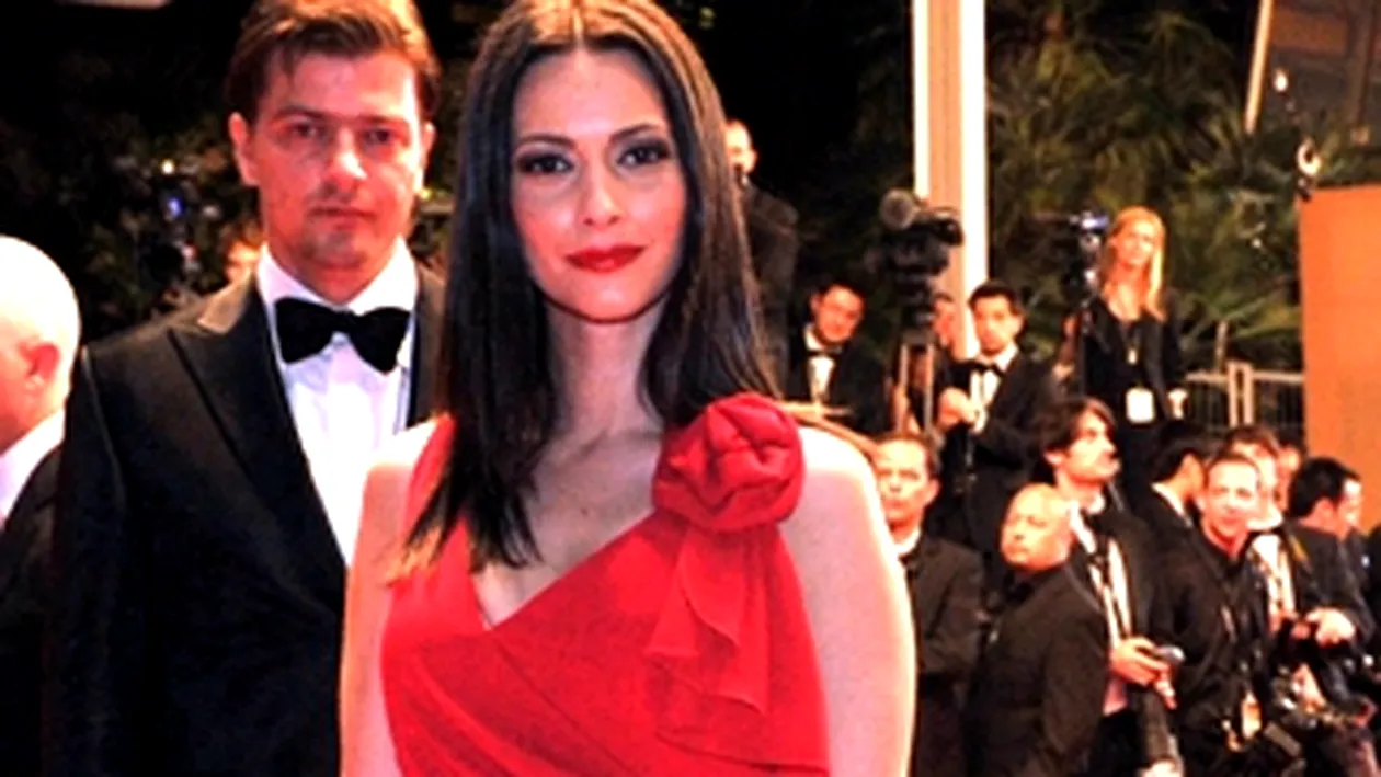 Andreea Berecleanu a stralucit pe covorul rosu de la Cannes! Iti place?