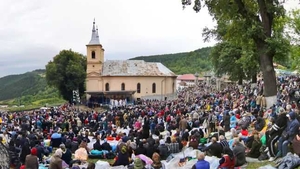 Polițiștii au dat zeci de amenzi la Mănăstirea Nicula, unde a avut loc cel mai mare pelerinaj din Transilvania