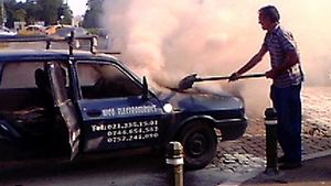 O masina a luat foc pe Bulevardul Aviatorilor!