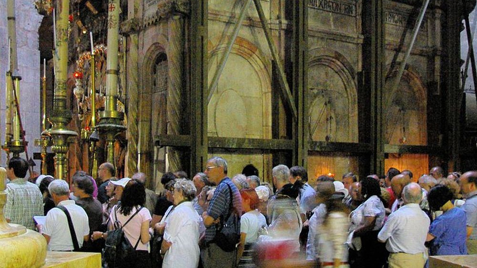 Lumina sfântă de la Ierusalim, adevăr sau mistificare