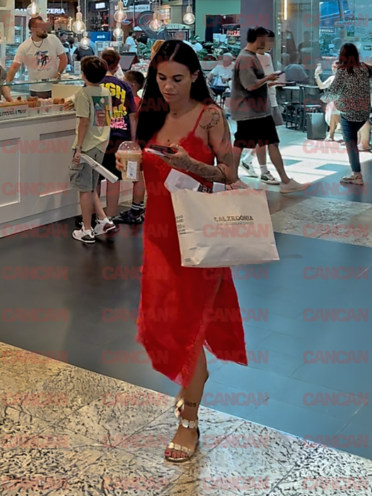 Livia Eftimie, fosta lui Bordea, în Băneasa Shopping City