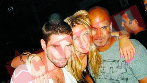 A filmat-o si pe Paris Hilton in pat?