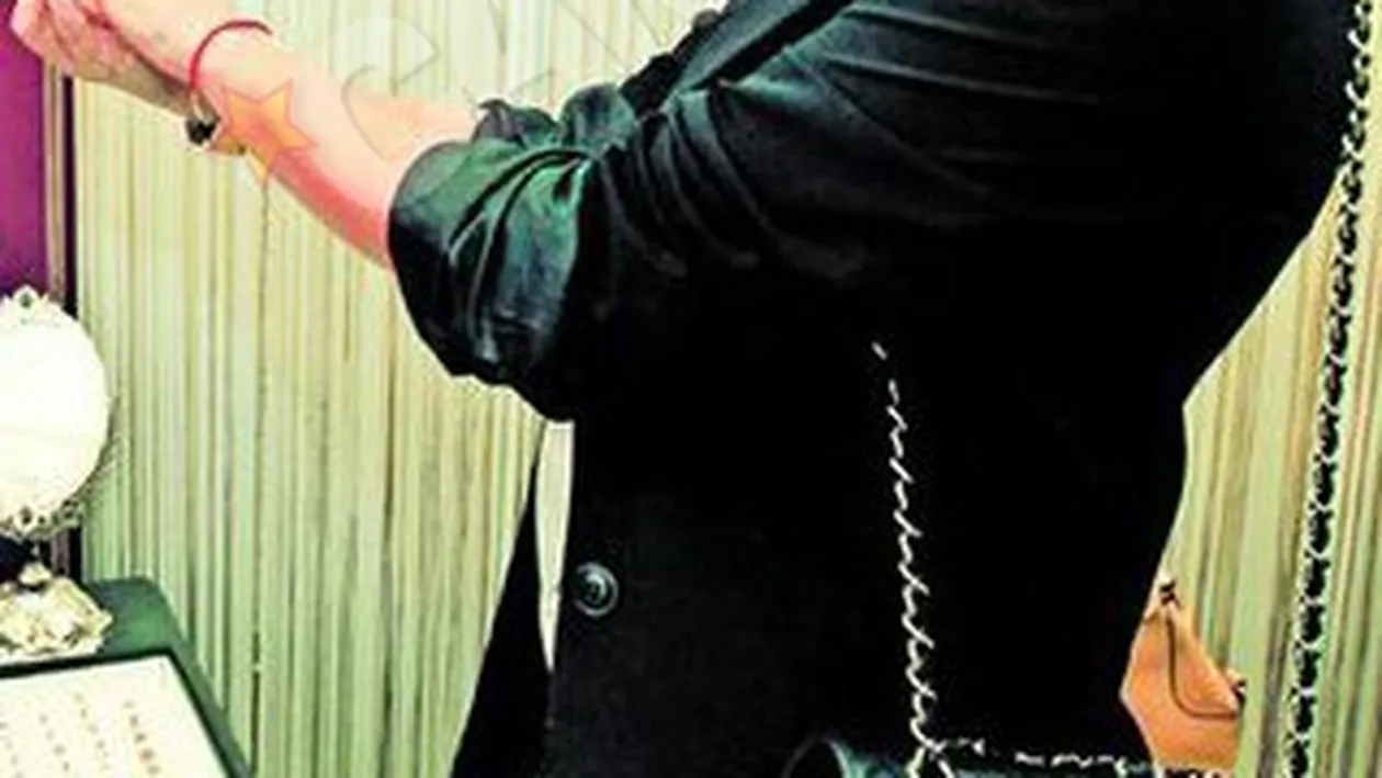 Marina Dina a probat o verigheta 3D! Se viseaza mireasa