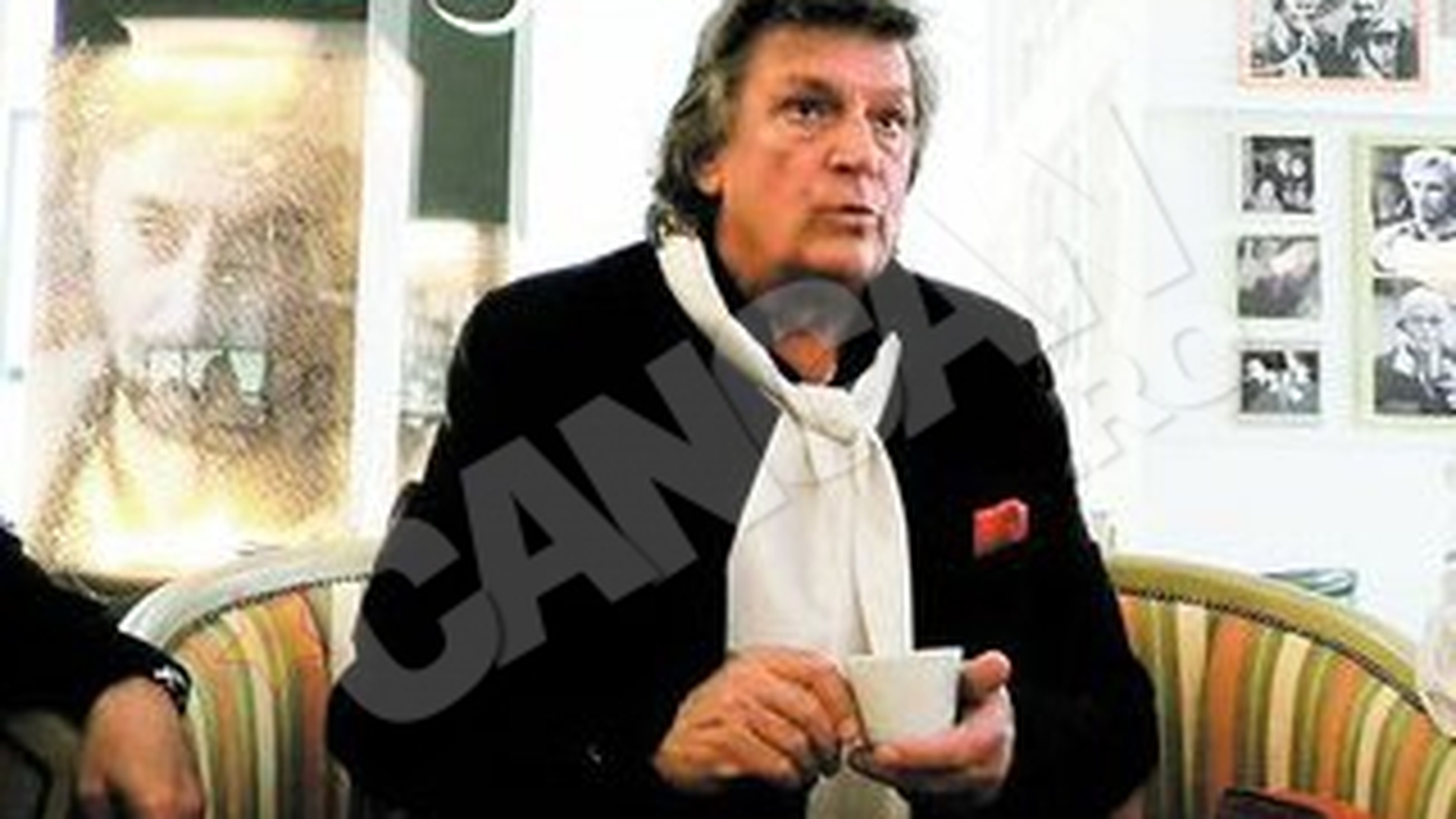 Florin Piersic a cazut de pe scena! "M-am lovit la 'portocale'. De atunci nu stau prea bine cu barbatia"
