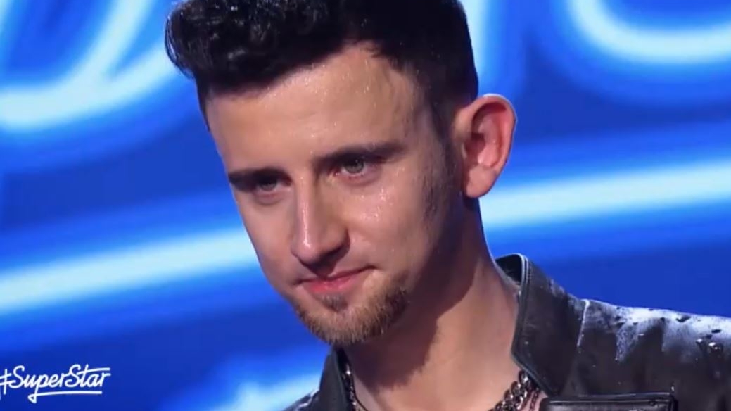 Moment-şoc la Superstar! A făcut atac de panică în direct, la TV! Smiley i-a acordat primul ajutor