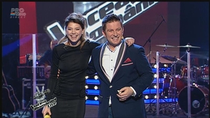 Apropouri subtile la Vocea României! Smiley, "dat de gol" de Bartoş şi de Brenciu: "Nu eu am ieşit cu Loredana la cafea"