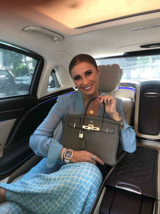 Anamaria Prodan este răsfățată de soțul ei