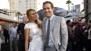 Actorii Blake Lively si Ryan Reynolds au devenit parinti