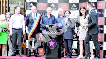 Actorul a primit Placheta Orasului si o stea pe bulevardul Celebritatilor - Fenomenul Malaele, premiat de Oprescu