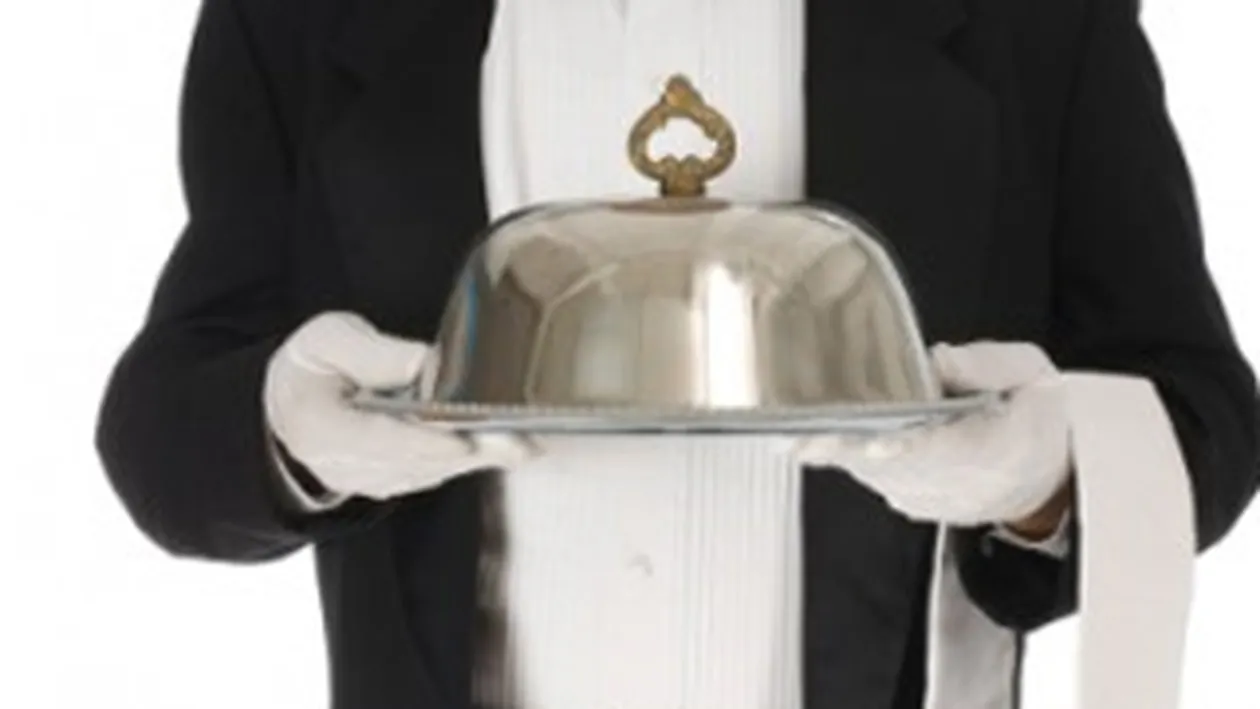 Elevii si studentii prefera meseriile de mecanic, inginer, avocat sau ospatar