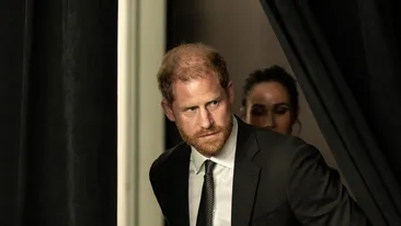 Prințul Harry i-a trimis mesaje nepotrivite unei jurnaliste. Ce i-a scris în ele