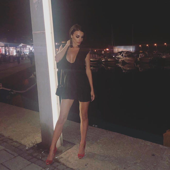 Marinova, ”bomba nucleară” din Ploiești care l-a înnebunit pe faimosul Jason Derulo s-a iubit în trecut cu Tristan Tate
