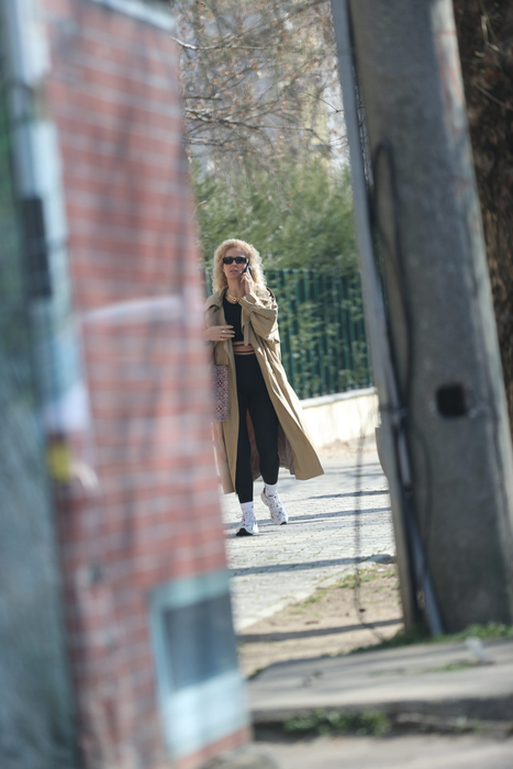 Andreea Bănică a ieșit de la salon, unde și-a făcut părul (Foto: CANCAN.RO)
