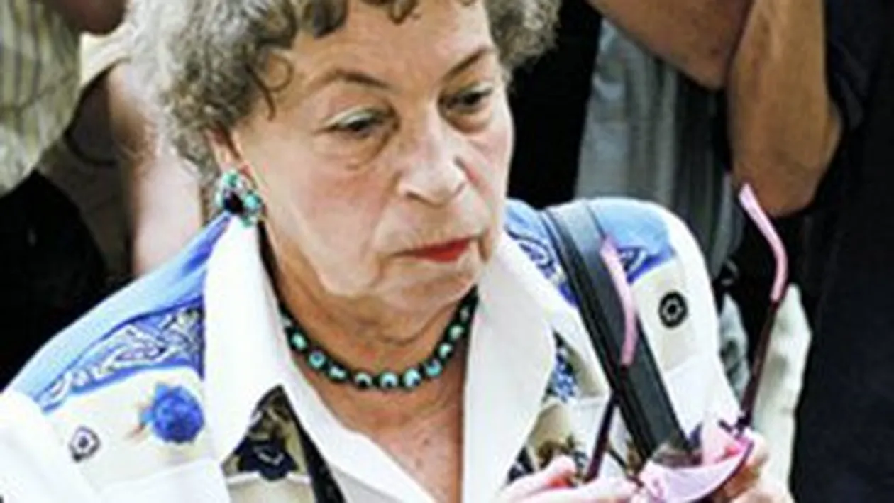 Biroul avocatei Paula Iacob, spart de hoti! Vecinii au alertat politia