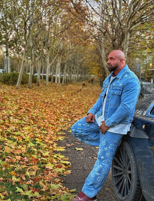 Alex Bodi i-a dat o replica amuzantă contestatarului său (Foto: Instagram)