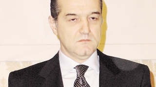 Becali "muta", iar, echipa din Ghencea