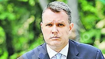 Isi face echipa de curse