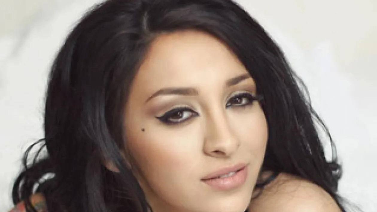 O nouă schimbare de look pentru Ruby! Fanii sunt contrariaţi: Îţi stă foarte urât. Tu ce părere ai?