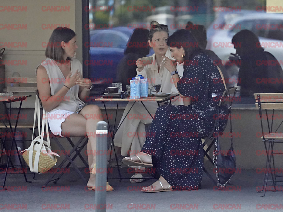 Monica Bîrlădeanu bea o cafea de specialitate