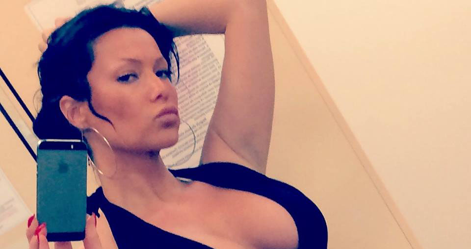 Simona Sensual, în culmea disperării. Au ”ars-o” calificat!