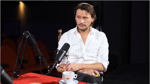 Marius Manole, incident în timpul unui spectacol. Actorul a ajuns de pe scenă direct la spital