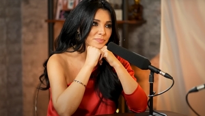 Corina Caragea a răbufnit, după ce a fost criticată de internauţi! Ce spune vedeta de la ProTV despre vacanţele de lux în care merge: "Sunt măritată cu un domn în vârstă, generos"