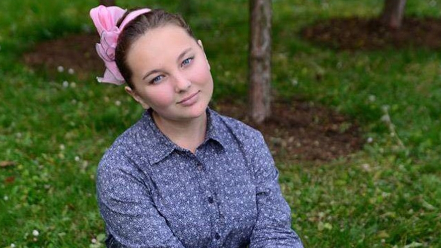 Drama apăsătoare a fetei de 18 ani care s-a sinucis în Alba. Gestul sfâșietor făcut de Cosmina cu o zi înainte să își ia viața