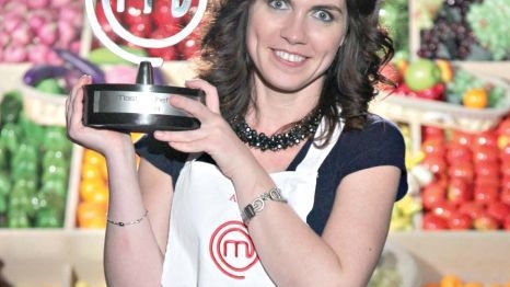 Câștigătoarea Masterchef, Aida Parascan, și-a pus silicoane! Blestemul marelui premiu