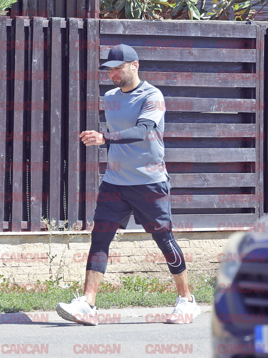 Adi Mutu, surprins la jogging.