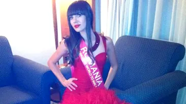 Bruneta Ionella e favorita la titlul de Miss Turism 2013! Vezi cum a laudat Romania in Malezia!
