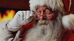 Scene uluitoare cu un Moș Crăciun! Și-a dat jos barba, a început să înjure, iar cei 50 de copii au înghețat!