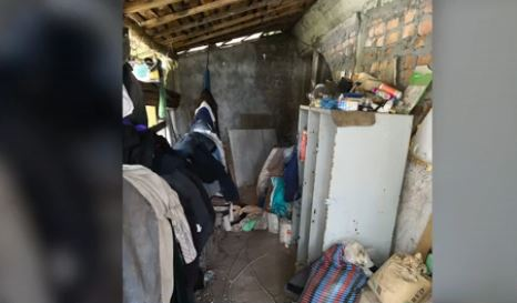 Noi imagini din interiorul casei unde au fost arse tinerele din Caracal. Gheorghe Dincă trăia printre gunoaie
