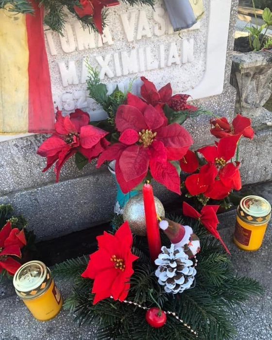 Adriana Trandafir, gest emoţionant la mormântul Stelei Popescu, în ziua în care ar fi împlinit 86 de ani