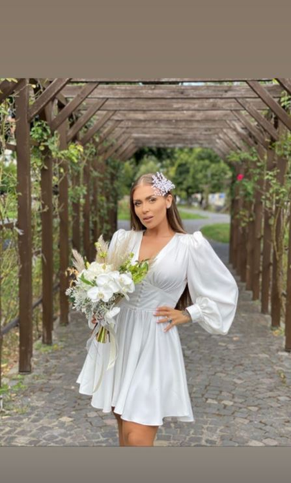 Oana Radu s-a casătorit cu antrenorul de fitness Cătălin Dobrescu! Ce rochie de mireasă a purtat în ziua cununiei civile