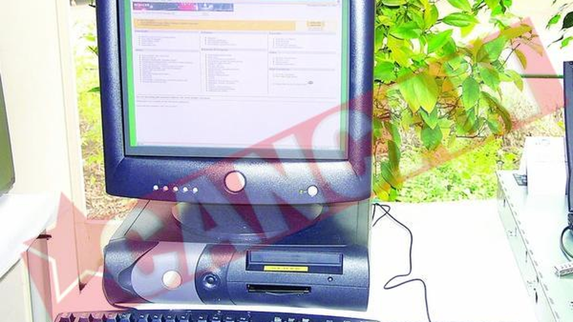Parlamentarii primesc computere noi