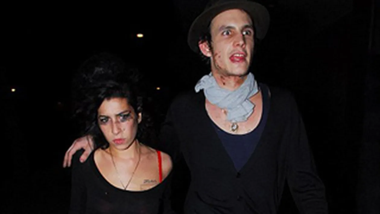 Fostul sot al lui Amy Winehouse la un pas de moarte! In coma dupa ce a baut si s-a drogat - era sa se inece cu propria voma si sa-si inghita limba