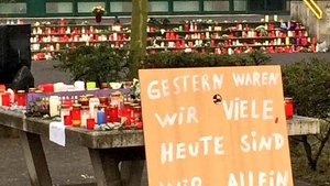 Lumea artistica este in doliu! Doi cantareti faimosi, printre victimele catastrofei aviatice din Franta