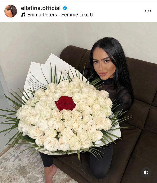 Ella Tina este răsfățată de iubitul ei