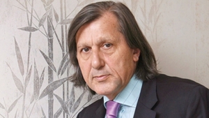 Intalnire de gradul zero! Ilie Nastase si Brigitte au dat nas in nas cu Amalia! Cei trei s-au intalnit la mall si...
