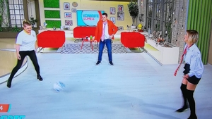 Ioana Cosma și Adela Popescu, miuță chiar în platoul Pro TV! Cove a rămas mască, dar și-a luat apoi revanșa