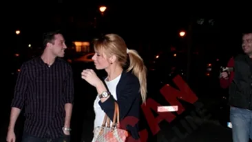 Piticu' si Magda Palimariu fug de aparatele foto