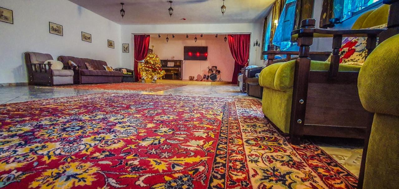 Cât costă o noapte de cazare în hotelul Monicăi Anghel. Foto: booking
