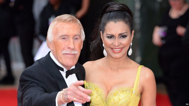 Sir Bruce Forsyth şi soţia lui, Wilnelia Merced